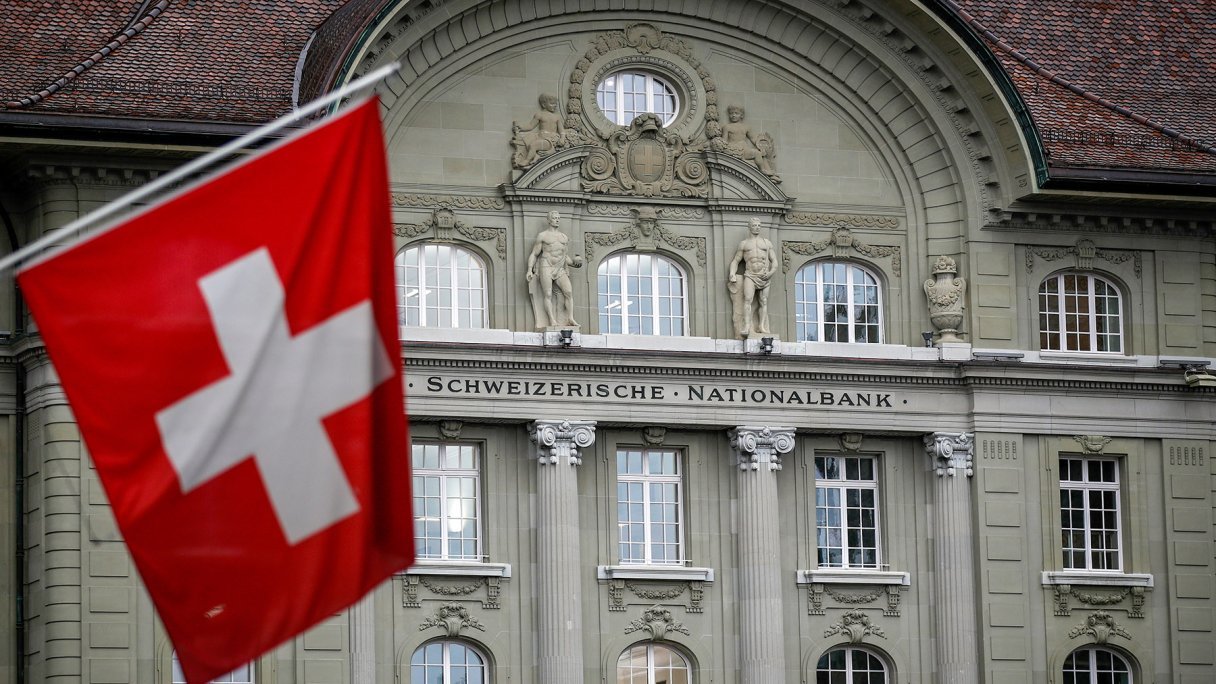 Silent Swiss Bank Accounts of the European Elite and Loud Scandals: Money Disappears – Trust Erodes